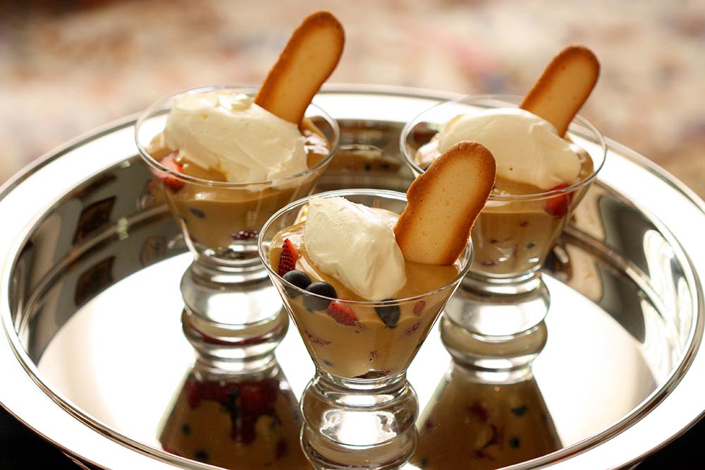 Serving suggestion for fresh Zabaione