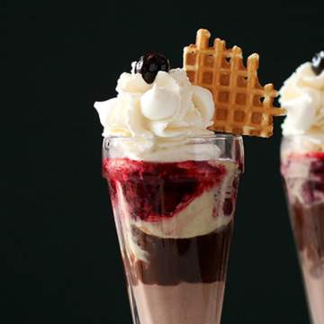 Sundaes & Affogatos - The state of art desserts Sundaes & Affogatos - The state of art desserts